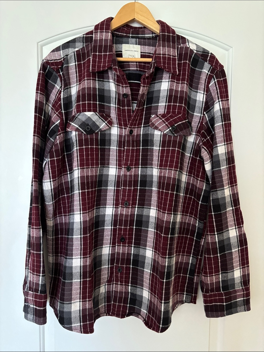 American Eagle Classic Fit Burgundy Plaid Flannel Shirt Men’s XL 100% Cotton EUC